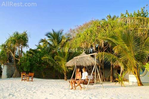 Nika Island Resort 2